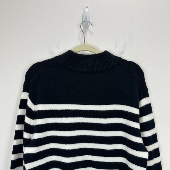 J.Crew Chunky Crewneck Sweater Supersoft Yarn Cropped Oversized Black Small NWT - Picture 6 of 11